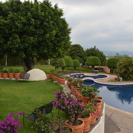 Villa Internacional Hotel & Club Куернавака Екстериор снимка