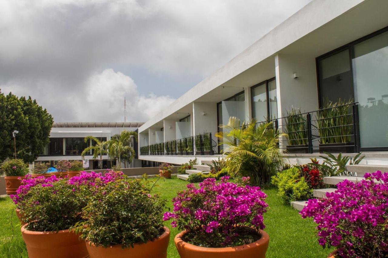 Villa Internacional Hotel & Club Куернавака Екстериор снимка