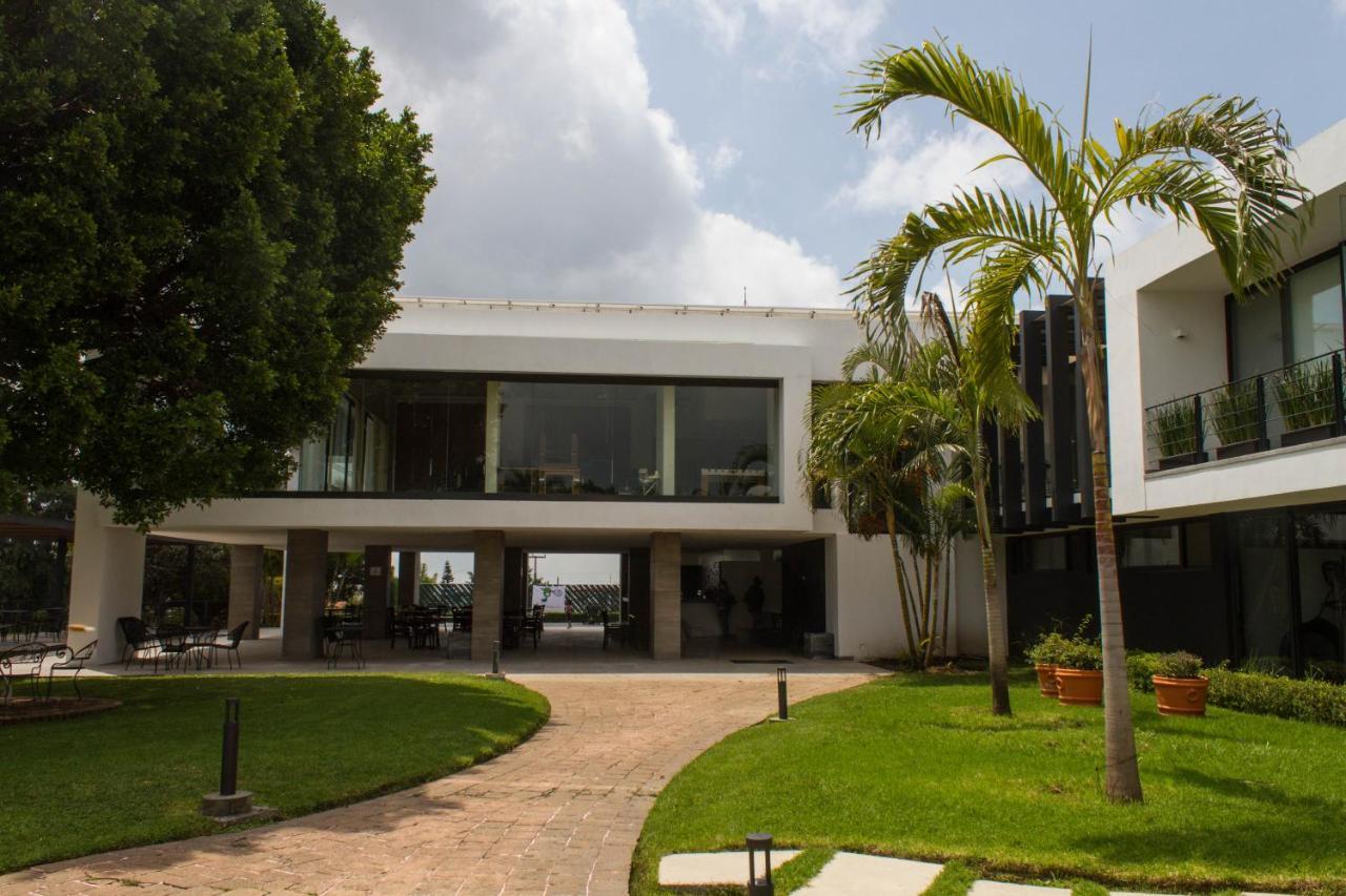 Villa Internacional Hotel & Club Куернавака Екстериор снимка